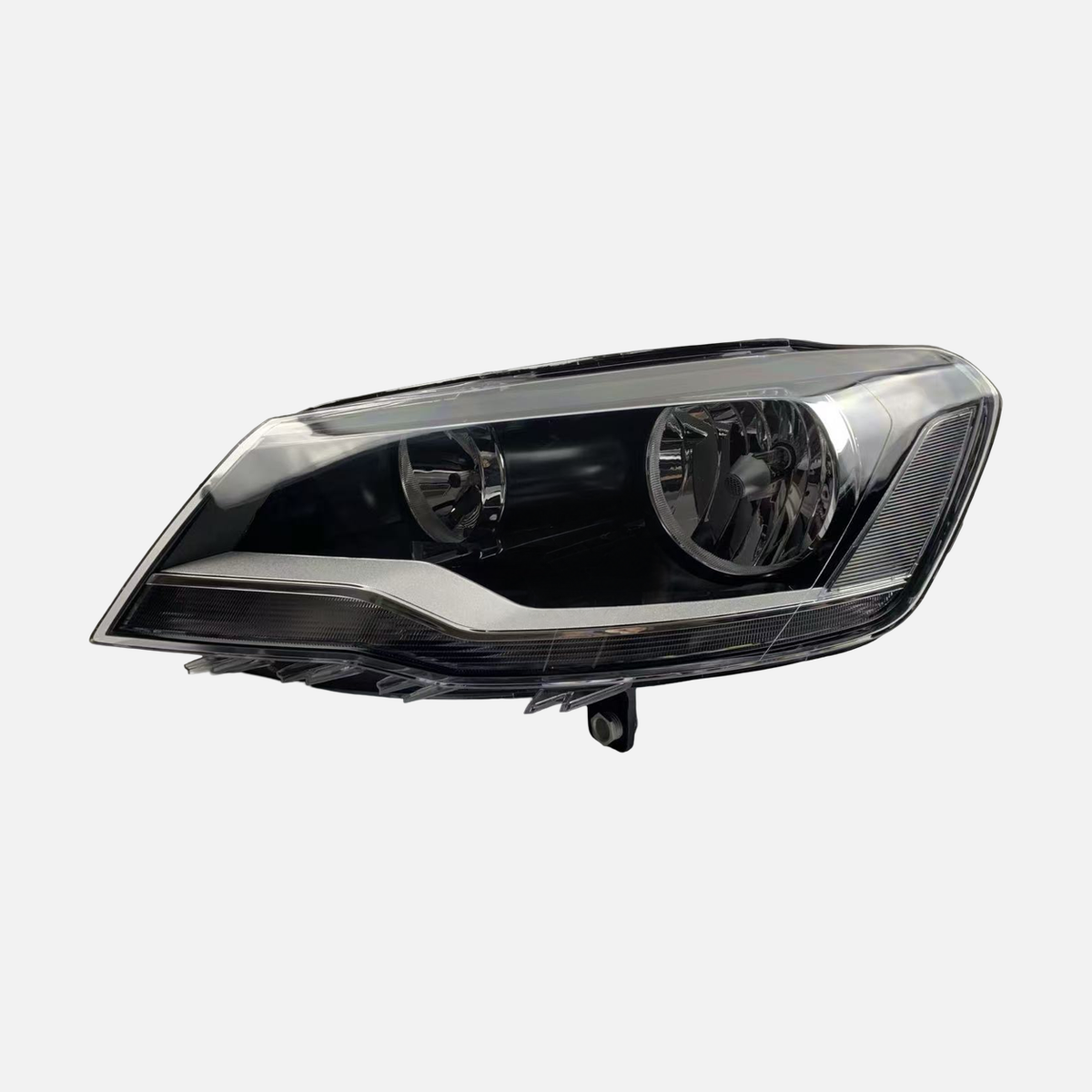 FANCHANTS aftermarket headlight assembly for Volkswagen Bora 2013-2015 front view product image 1