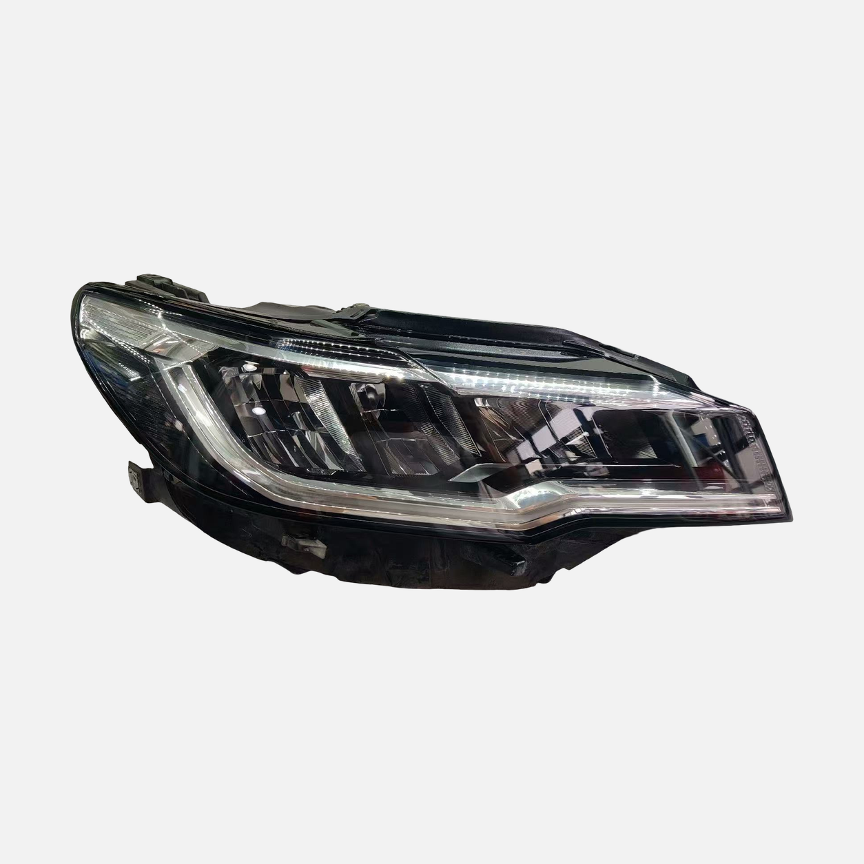 Volkswagen Bora 2019–2021 Headlight Assembly — ZH-BR-07 product image 1