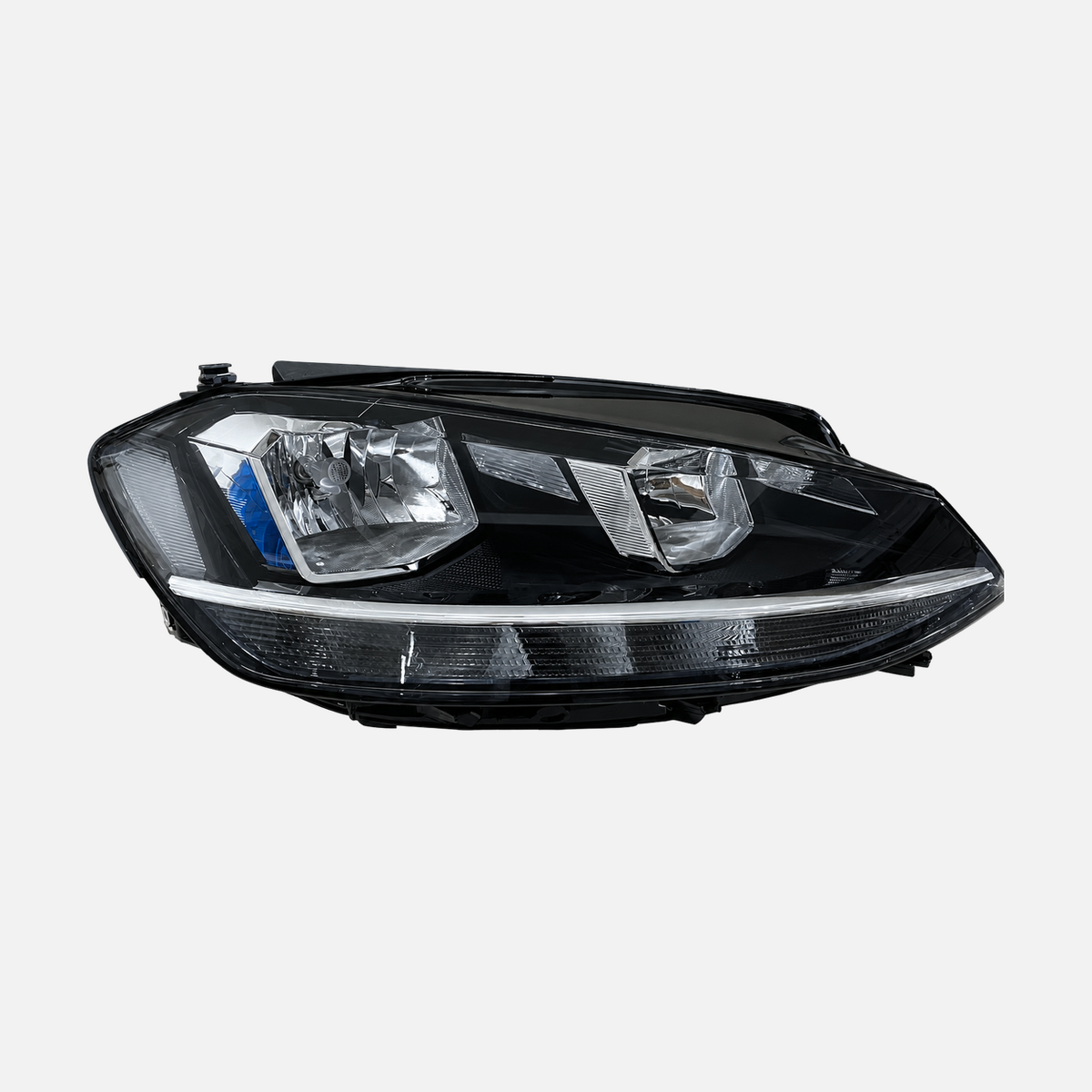 FANCHANTS low-configuration halogen headlight assembly for Volkswagen Golf 7.5 2017-2019, front view for lens and reflector-layout comparison product image 1