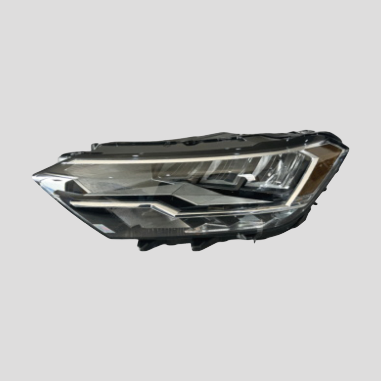 Volkswagen Jetta 2019-2024 Headlight Assembly - ZH-JT-16 product image 1