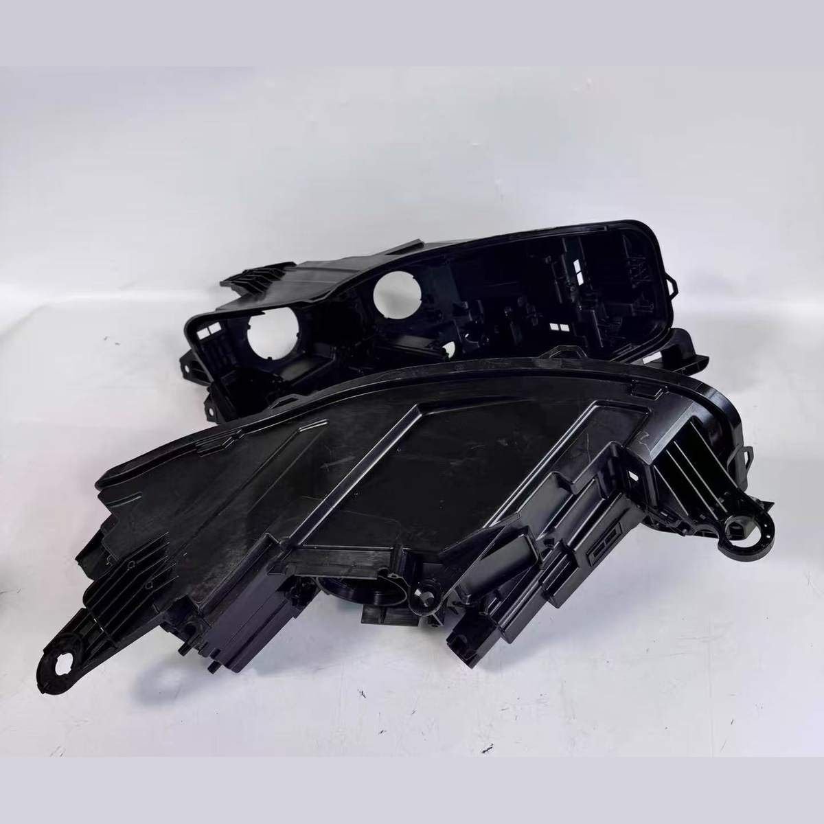 FANCHANTS replacement headlight housing for Volkswagen Magotan B9 2024 product image 1