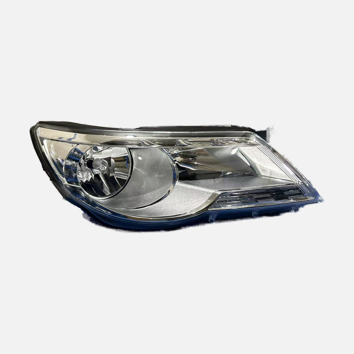 FANCHANTS aftermarket headlight assembly compatible product front view - ZH-TG-01 product image 1